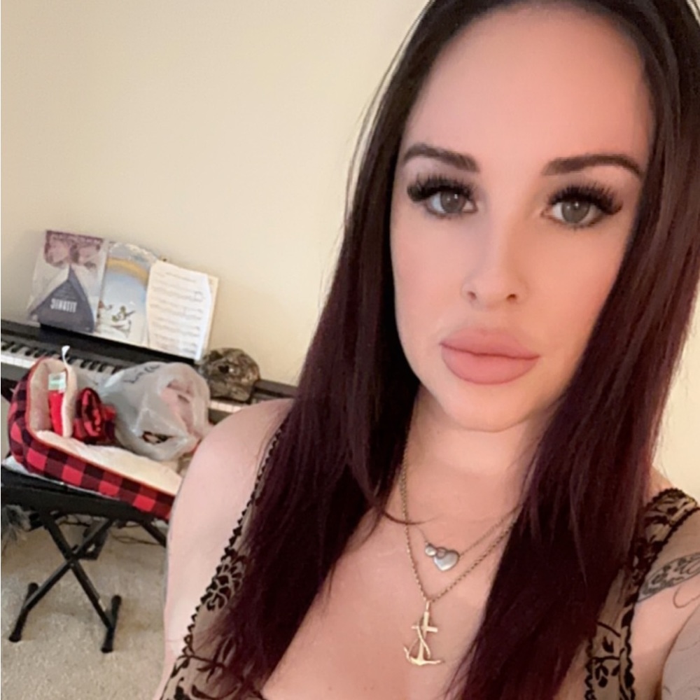 Meet your Posher, Marissa